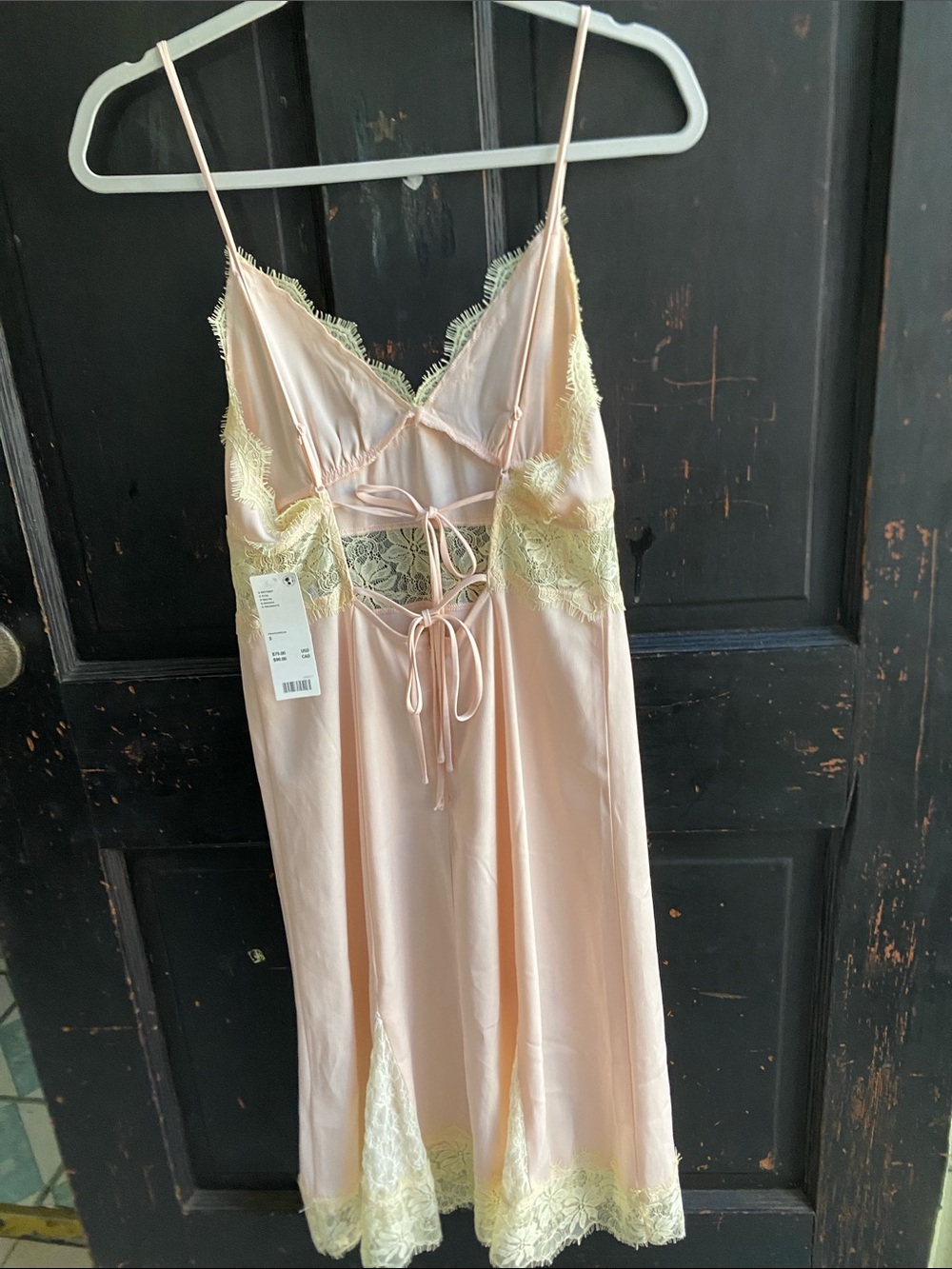 Urban Outfitters Pale Pink Dress with Pale Yellow Lace Trim - Picture 4 of 12
